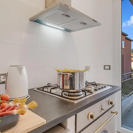 Boccaccio - Flat With Balcony, Near Marina & - Happy Daire